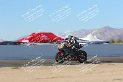 media/Nov-06-2023-Moto Forza (Mon) [[ce023d0744]]/4-Beginner Group/Session 4 (Finish Line Checker)/